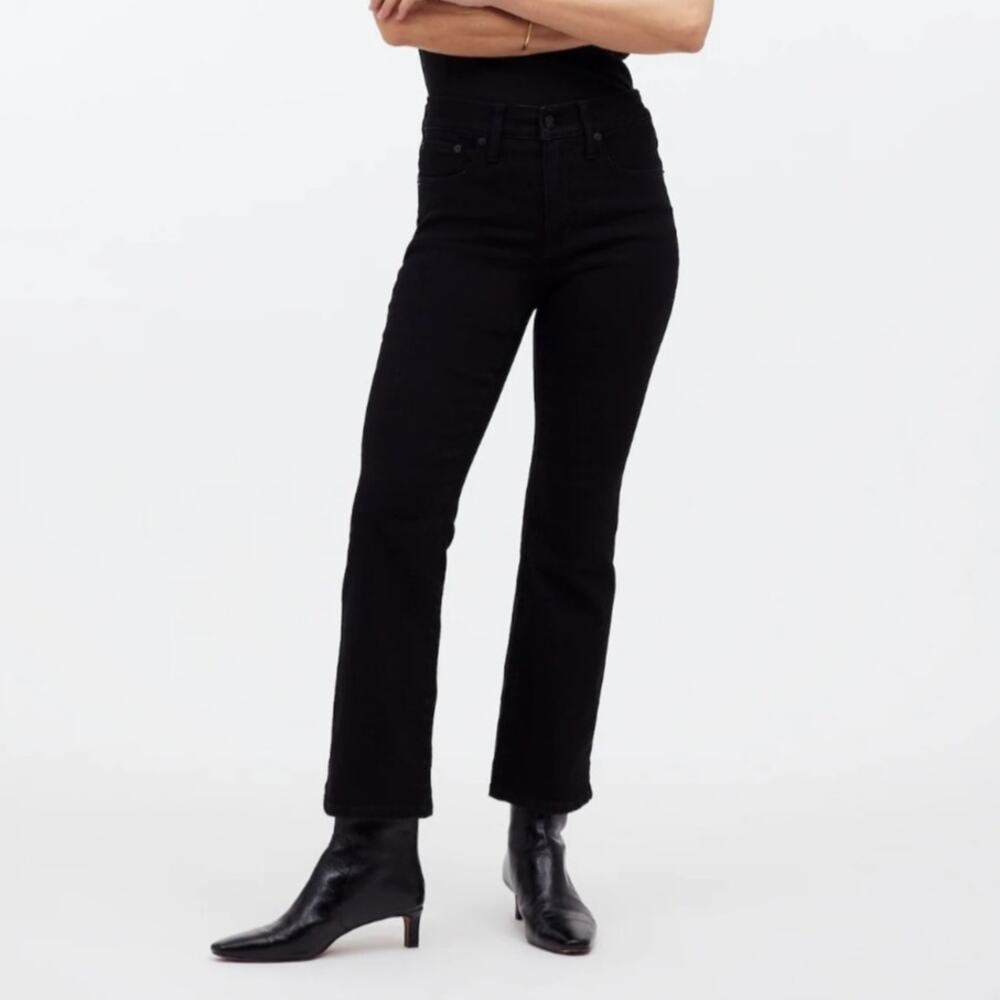 Madewell Petite Kick Out Crop Jeans Black Rinse Stretch Mid Rise Flare 26P